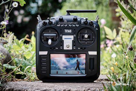 Radiomaster TX12 vs. TX16S: Какой Выбрать | Generator-online.com